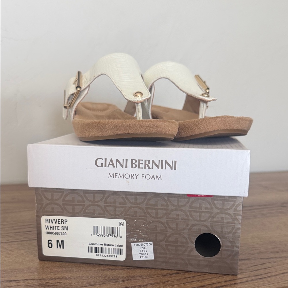 Giani Bernini Women's Cream Sandals
